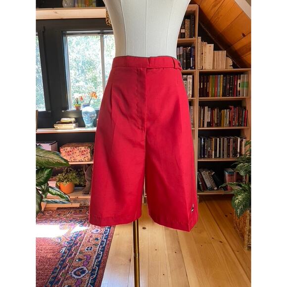 90s Shorts Red - Picture 2 of 5